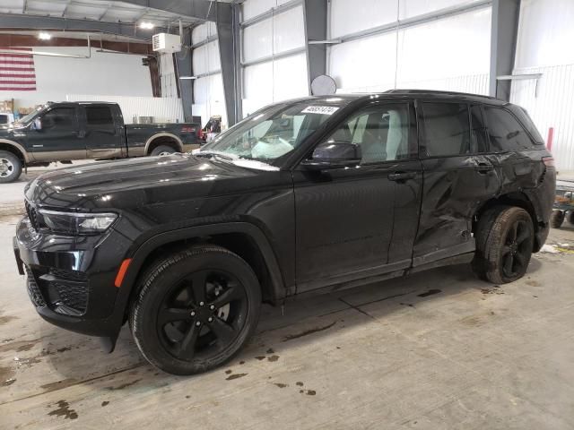 2023 Jeep Grand Cherokee Laredo