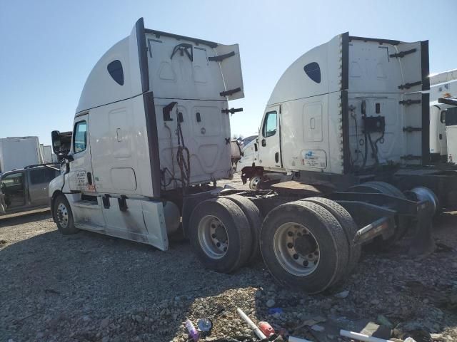 2018 Freightliner Cascadia 126