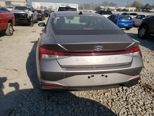 2021 Hyundai Elantra SE