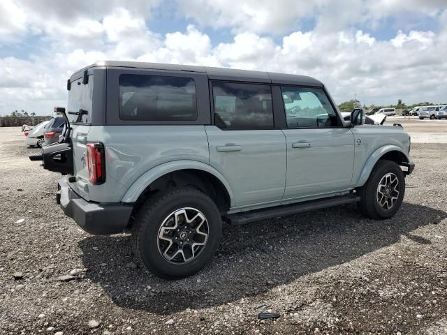 2023 Ford Bronco Base