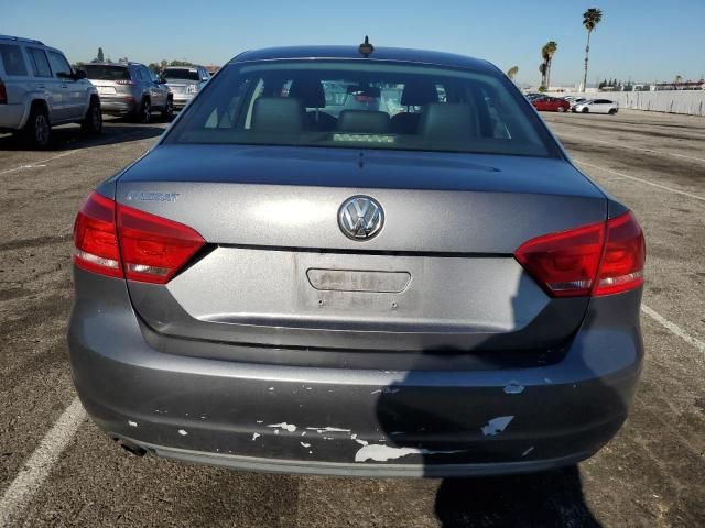 2014 Volkswagen Passat S