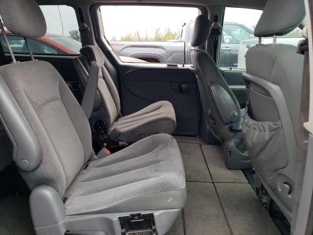 2006 Chrysler Town & Country LX