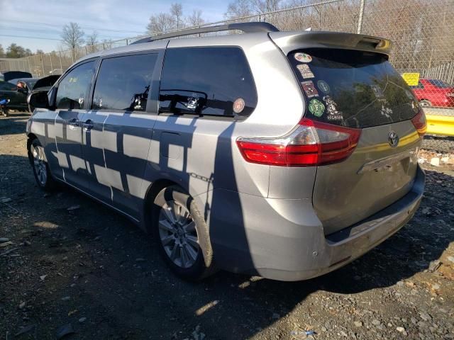 2015 Toyota Sienna XLE