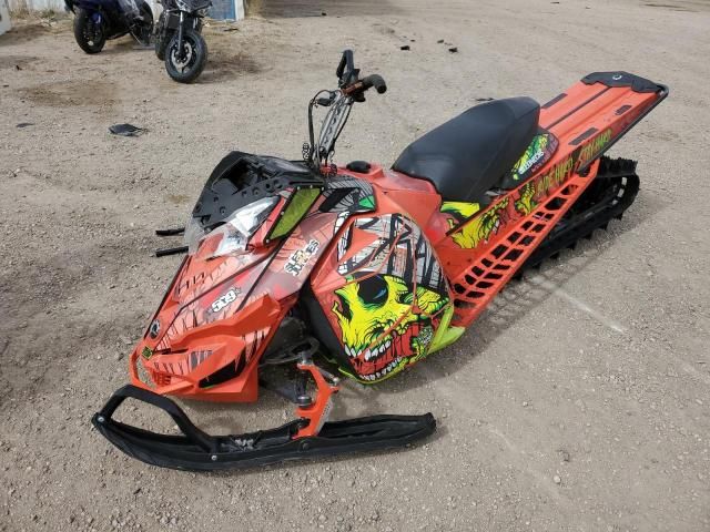 2016 Bombardier Snowmobile