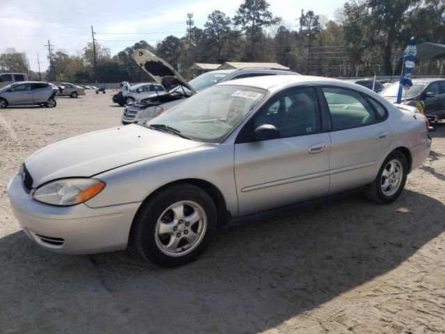 2005 Ford Taurus SE