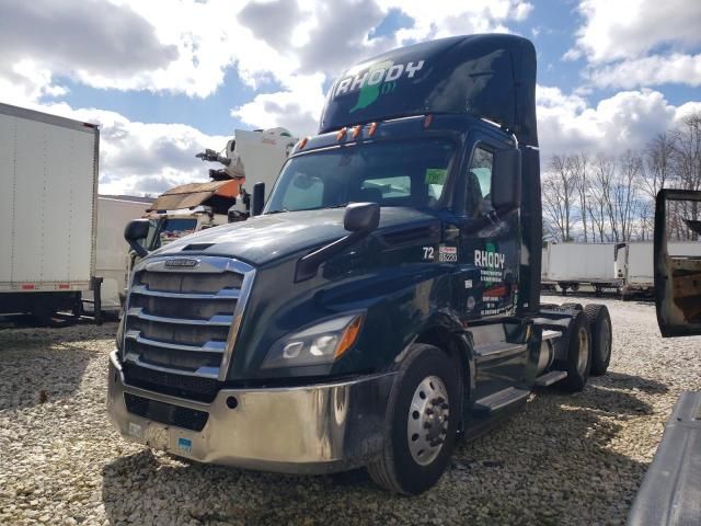 2019 Freightliner Cascadia 126