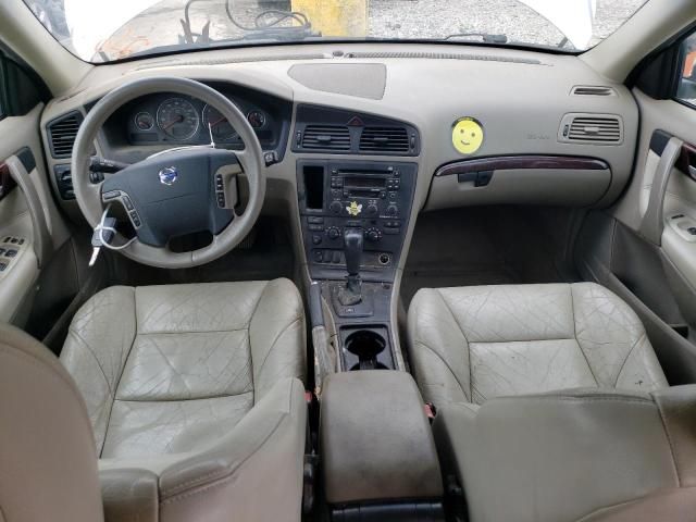 2004 Volvo V70 FWD