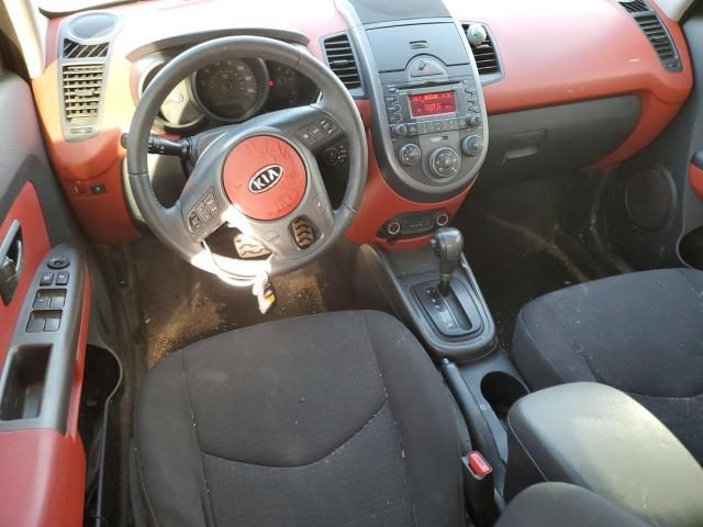 2010 KIA Soul +