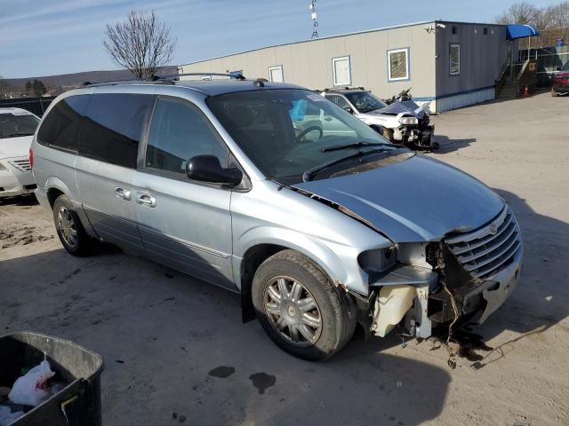 2005 Chrysler Town & Country Limited