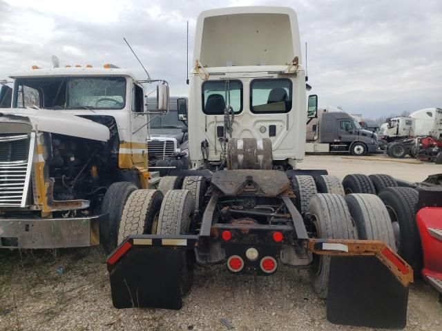 2014 Freightliner Cascadia 125