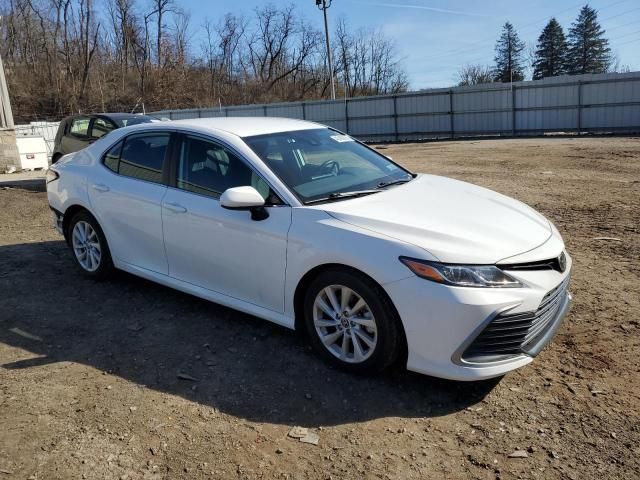 2022 Toyota Camry LE