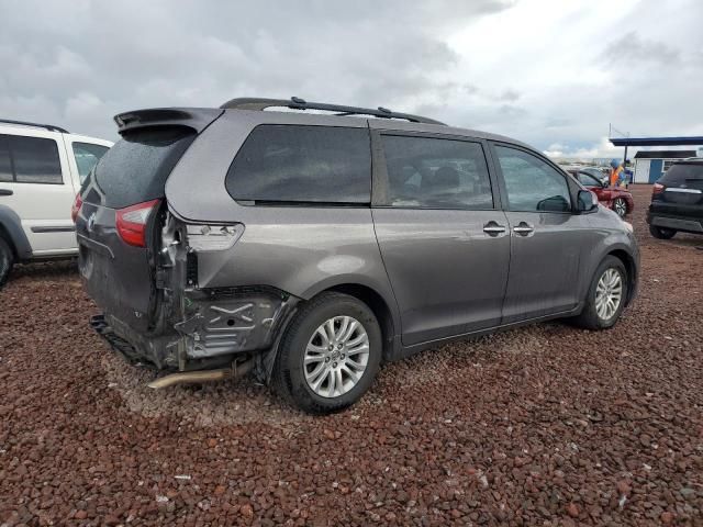 2015 Toyota Sienna XLE