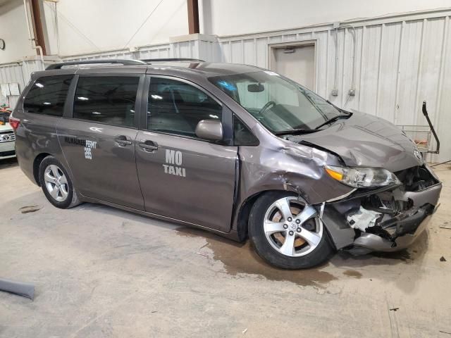 2015 Toyota Sienna LE