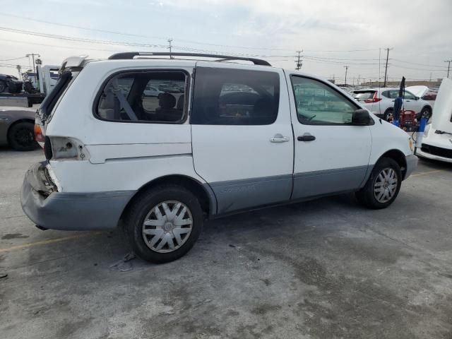 1998 Toyota Sienna LE