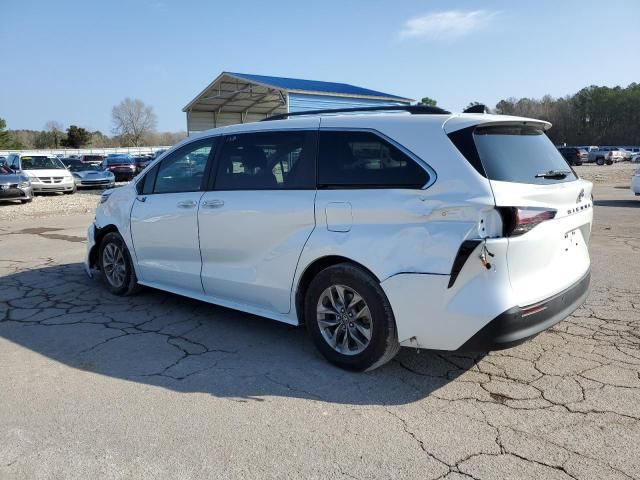 2023 Toyota Sienna XLE