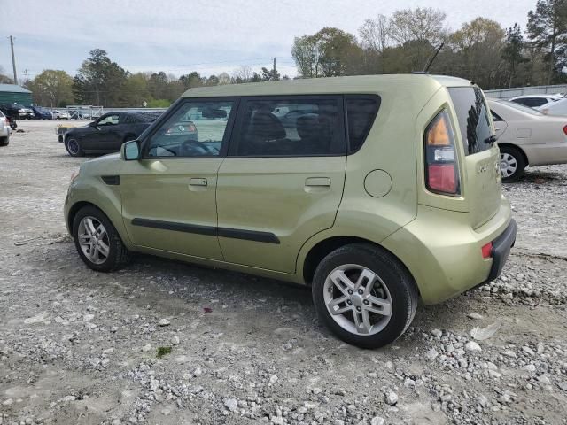 2010 KIA Soul +