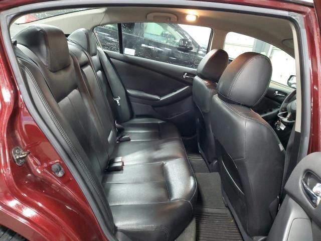 2010 Nissan Altima Base