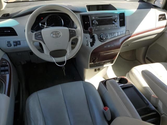 2011 Toyota Sienna XLE