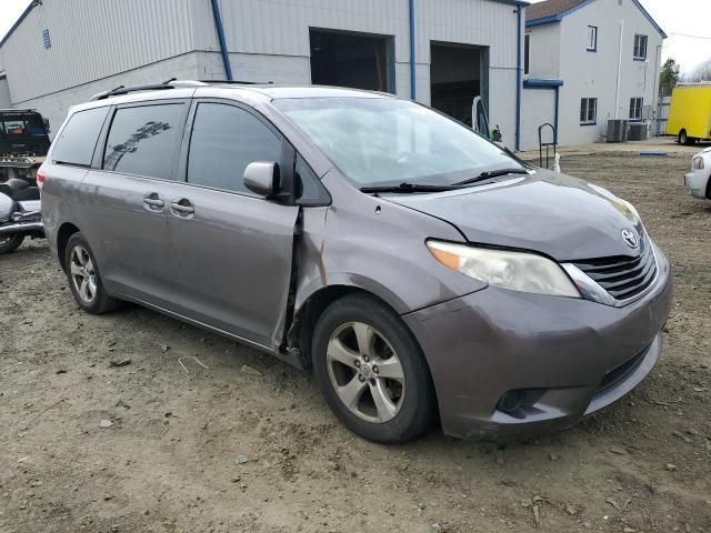 2011 Toyota Sienna LE