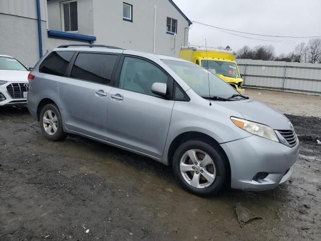 2011 Toyota Sienna LE