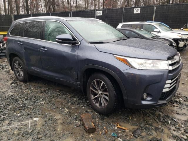 2019 Toyota Highlander SE