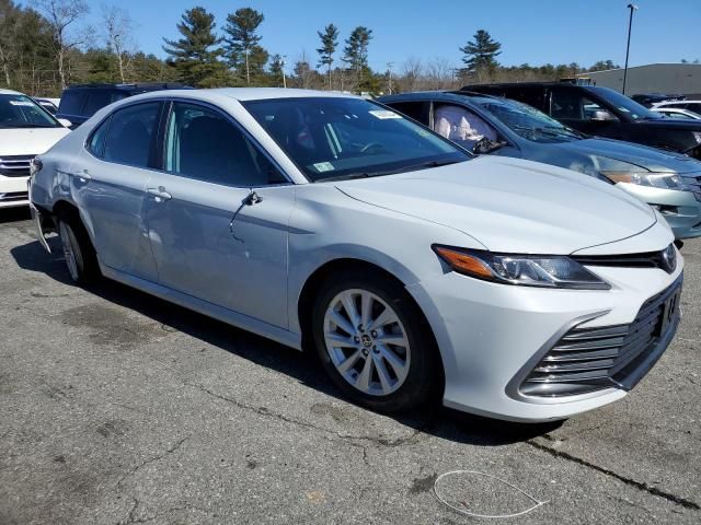 2022 Toyota Camry LE