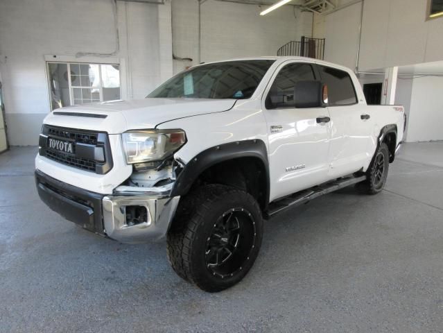 2015 Toyota Tundra Crewmax SR5