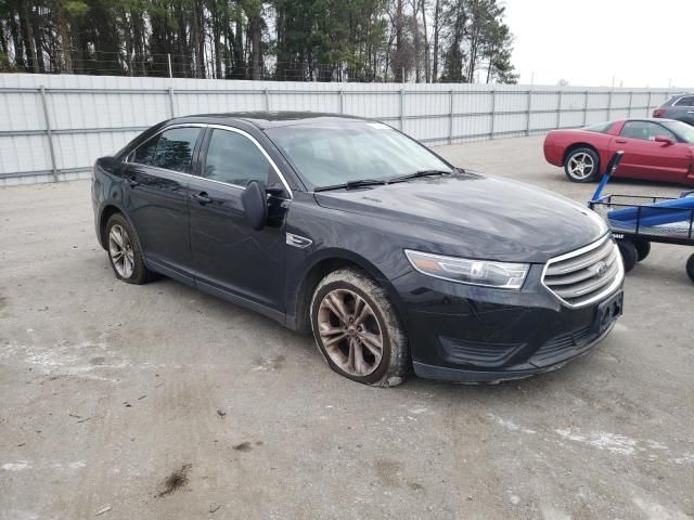 2018 Ford Taurus SE