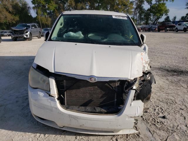 2010 Chrysler Town & Country Touring