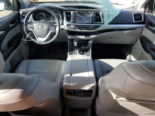 2017 Toyota Highlander SE