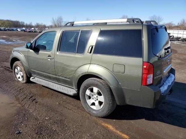 2005 Nissan Pathfinder LE