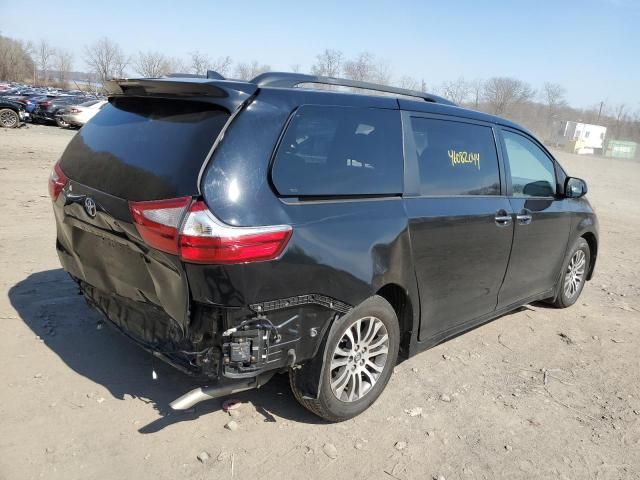 2019 Toyota Sienna XLE