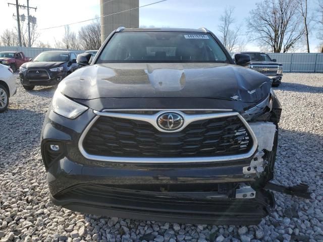 2021 Toyota Highlander XLE