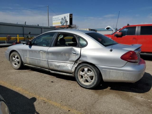 2005 Ford Taurus SE