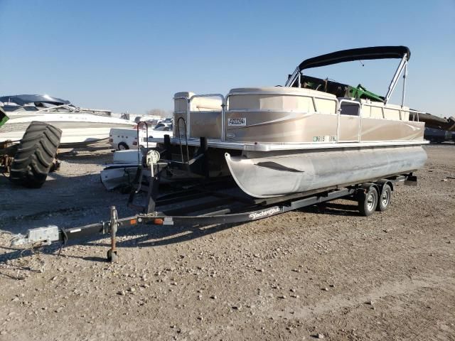 2012 Suncruiser Boat