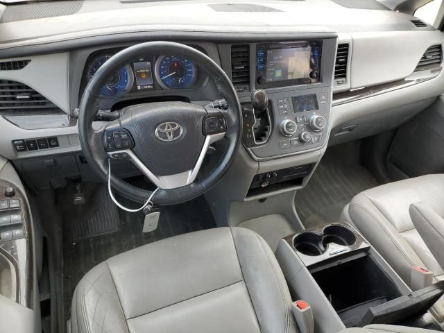 2015 Toyota Sienna XLE