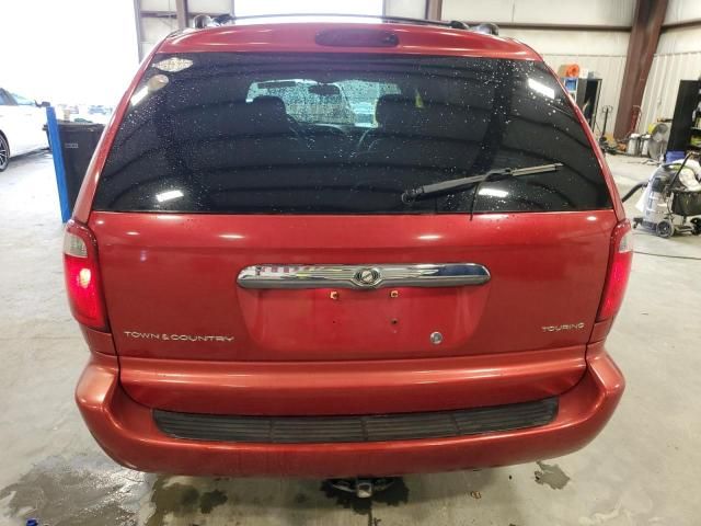 2004 Chrysler Town & Country Touring