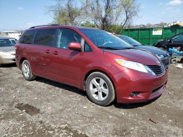 2013 Toyota Sienna LE