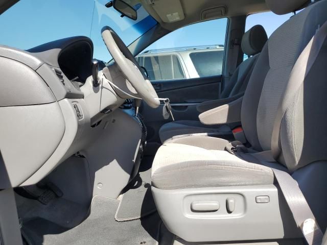 2008 Toyota Sienna CE