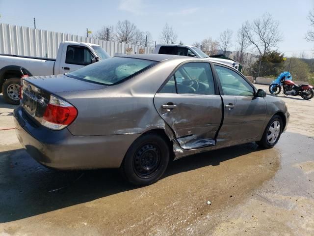 2005 Toyota Camry LE