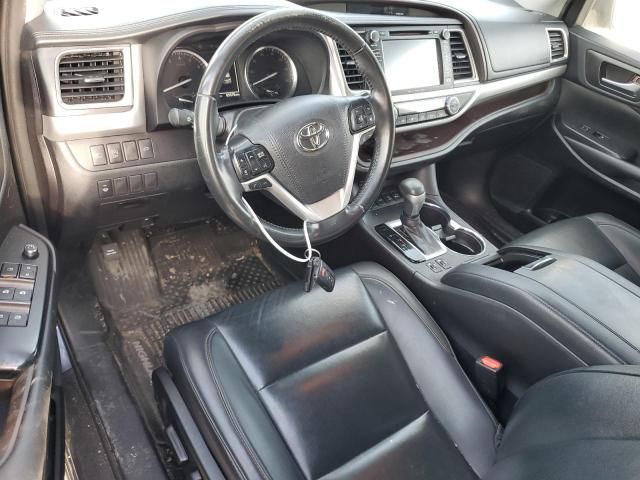 2019 Toyota Highlander SE