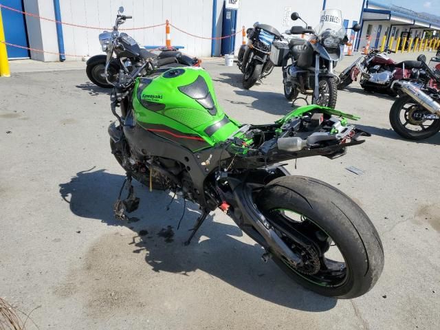 2021 Kawasaki ZX1002 L