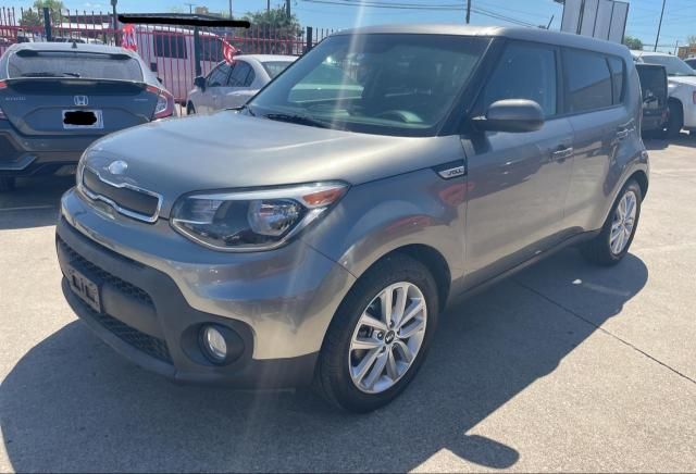 2017 KIA Soul +