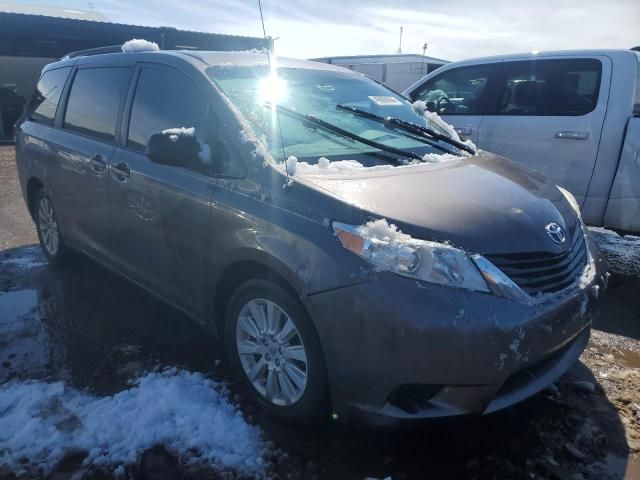 2012 Toyota Sienna LE