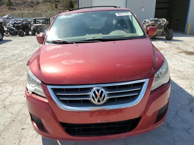 2009 Volkswagen Routan SE