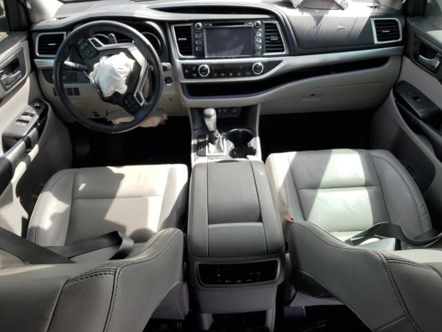 2019 Toyota Highlander SE