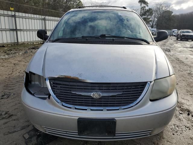 2004 Chrysler Town & Country Touring