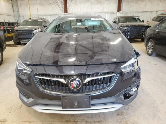 2018 Buick Regal Tourx Essence