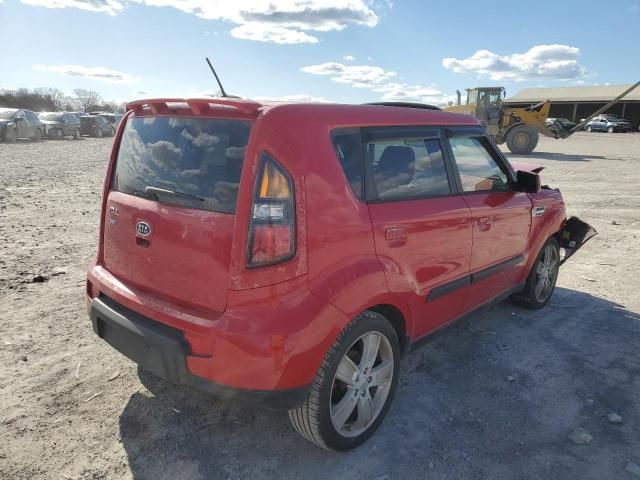 2010 KIA Soul +