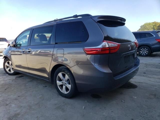 2015 Toyota Sienna XLE